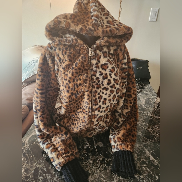 Leopard Print Coat - Picture 3 of 3
